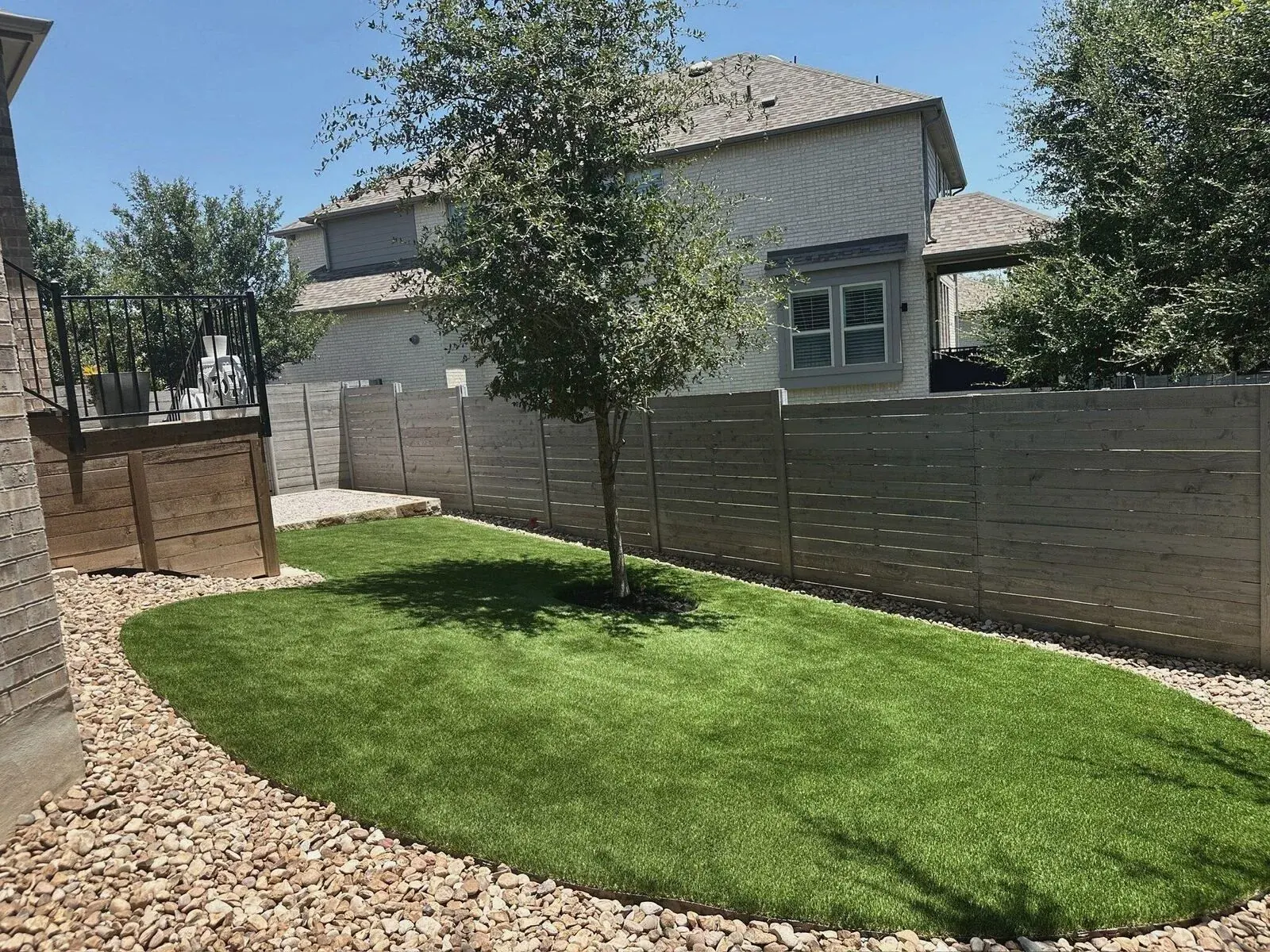 Landscape & Pet Turf project by Diamond Field Systems